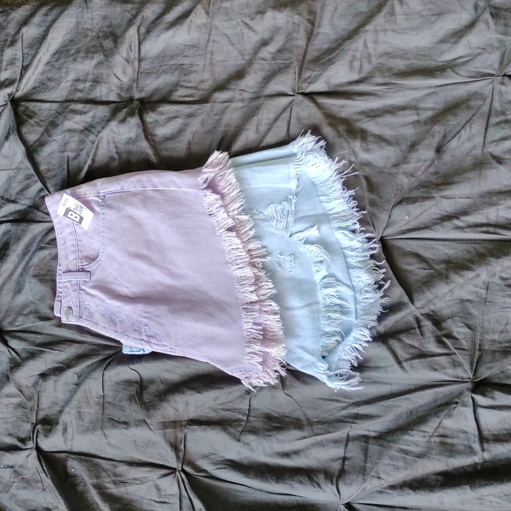 Shorts - Picture 4 of 4